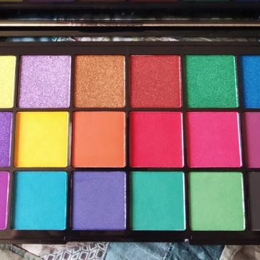 Makeup Revolution – Tropical Carnival x Tammi